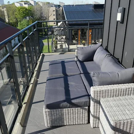 Appartement Luxury 2 Bedroom On Floor In *