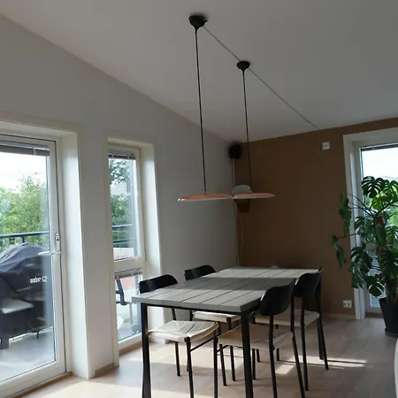 شقة Luxury 2 Bedroom On Floor In *